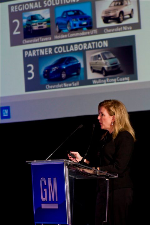 GM at the motor show in Abu Dhabi 26